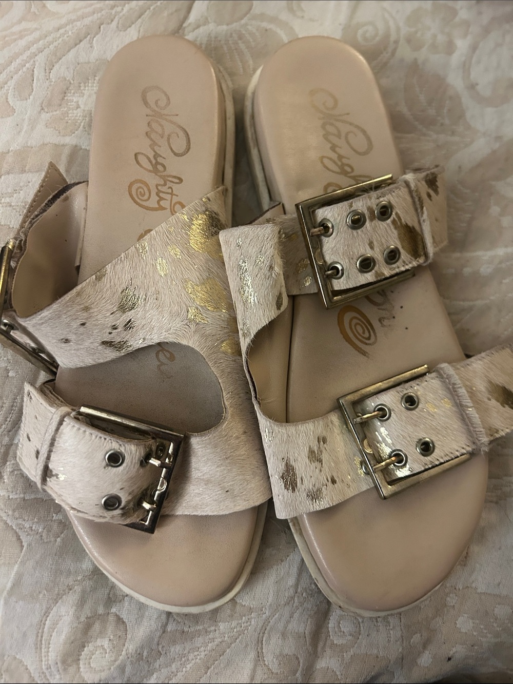naughty monkey Beige Cowhide Slide Sandals with Gold Accents